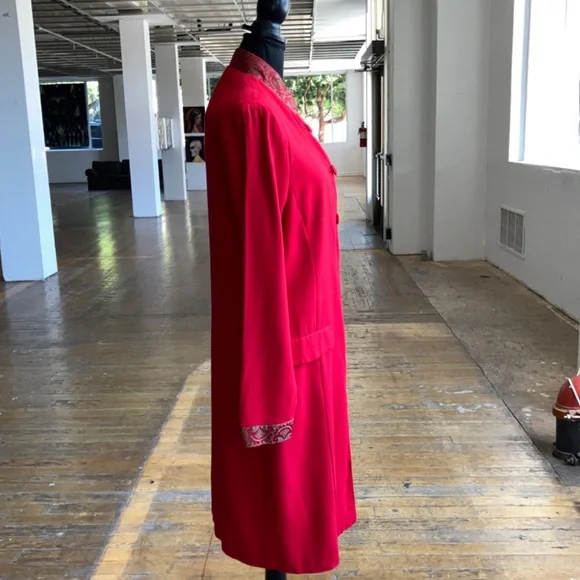 Red, medium length high neckline embellished, vintage jacket - Picture 5 of 11